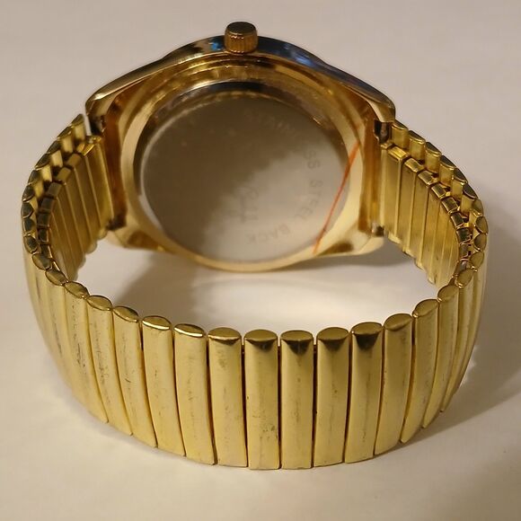 Jessica Carlyle Gold Tone Stretch Band Pink Face Rhinestone Bezel Quartz Watch - Picture 2 of 15